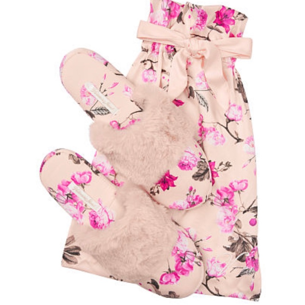 NWT Victoria’s Secret Signature SATIN Slippers